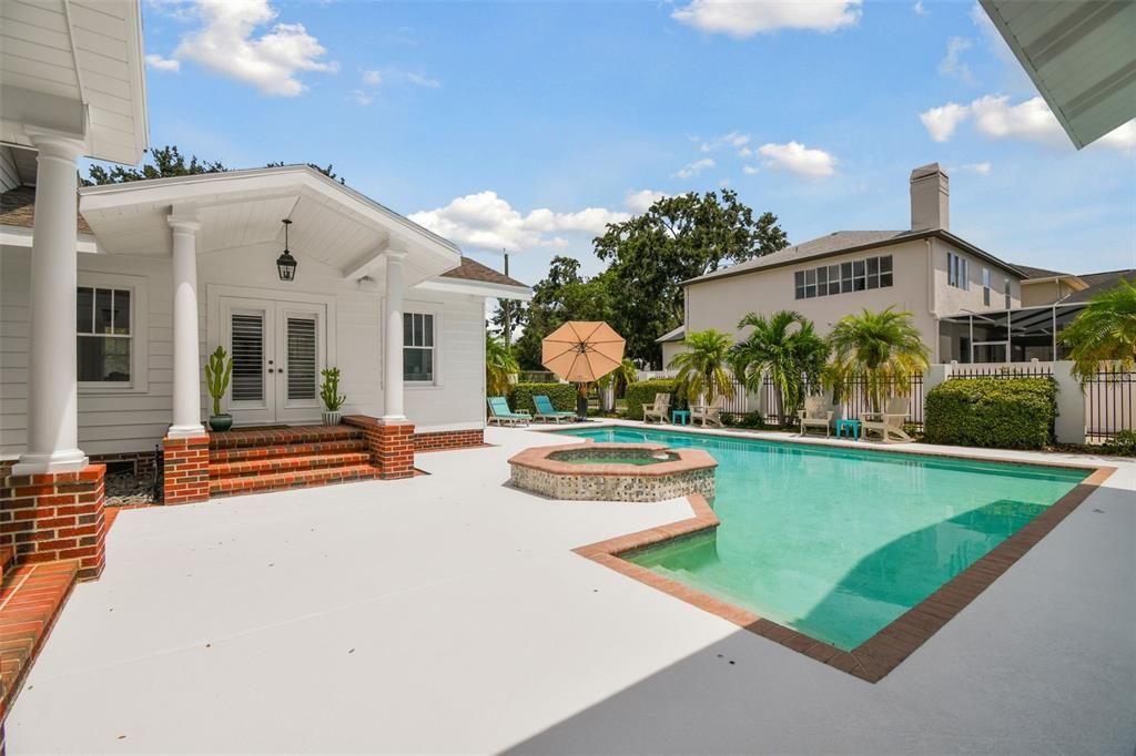 Active With Contract: $1,890,000 (5 beds, 4 baths, 3438 Square Feet)