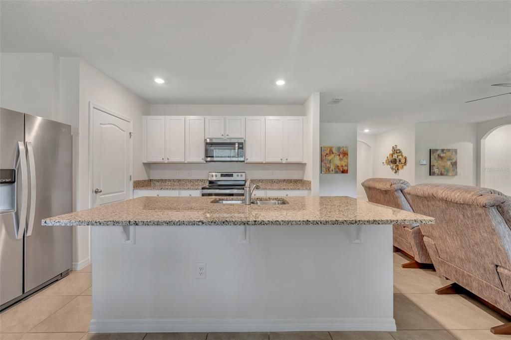 For Sale: $435,000 (4 beds, 2 baths, 2101 Square Feet)