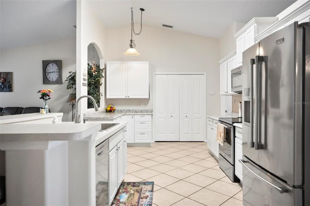 Active With Contract: $524,900 (3 beds, 2 baths, 2020 Square Feet)