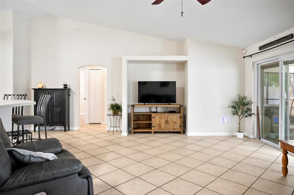 Active With Contract: $524,900 (3 beds, 2 baths, 2020 Square Feet)