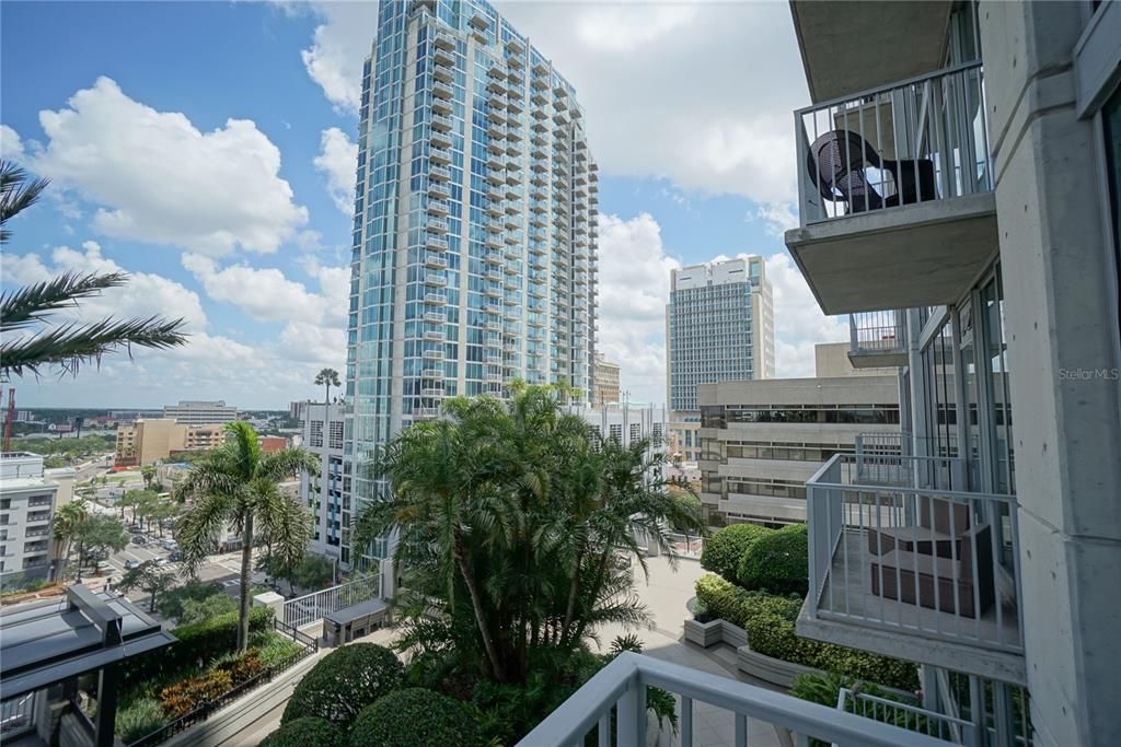 Active With Contract: $2,200 (1 beds, 1 baths, 772 Square Feet)