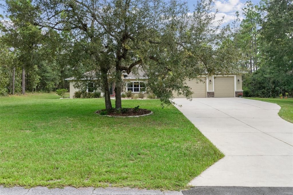 Active With Contract: $500,000 (3 beds, 2 baths, 2000 Square Feet)