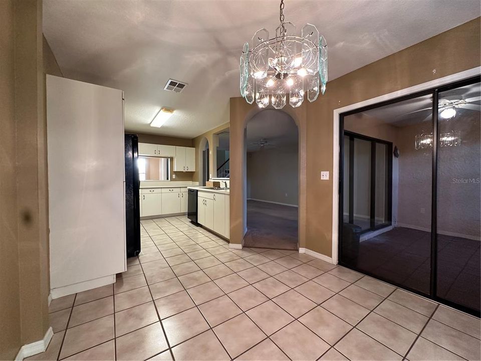 For Sale: $299,900 (2 beds, 2 baths, 1502 Square Feet)