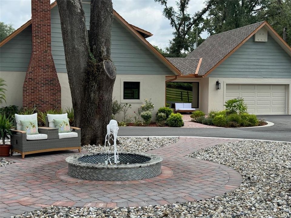 Fountain Sitting Area