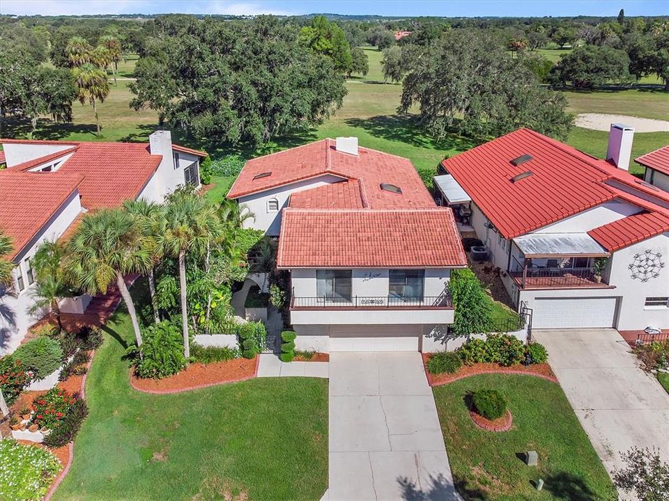 Overhead shot of front of Villa