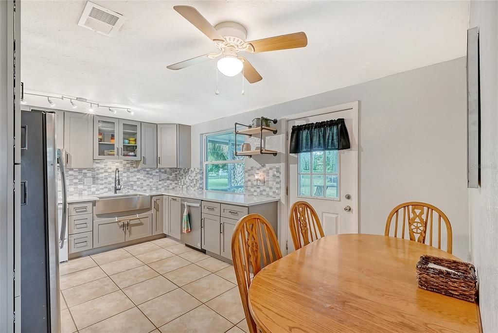 Active With Contract: $349,000 (3 beds, 2 baths, 1052 Square Feet)