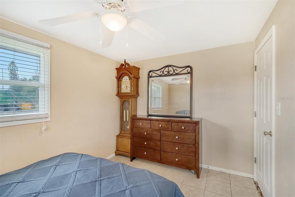 Active With Contract: $349,000 (3 beds, 2 baths, 1052 Square Feet)