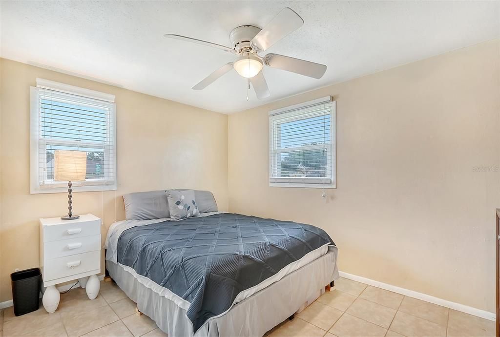 Active With Contract: $349,000 (3 beds, 2 baths, 1052 Square Feet)