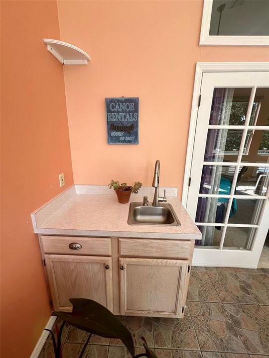 Wet bar in Family room