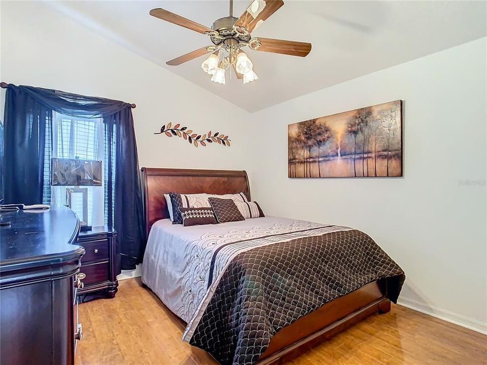 For Sale: $309,900 (2 beds, 2 baths, 1429 Square Feet)