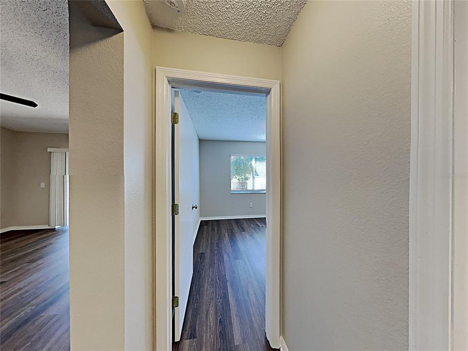 For Rent: $2,105 (3 beds, 2 baths, 1465 Square Feet)