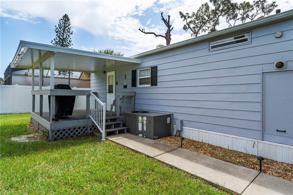 Active With Contract: $219,900 (2 beds, 2 baths, 1796 Square Feet)