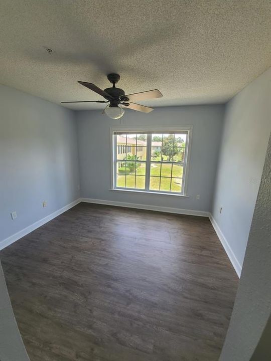 For Rent: $1,700 (2 beds, 1 baths, 830 Square Feet)