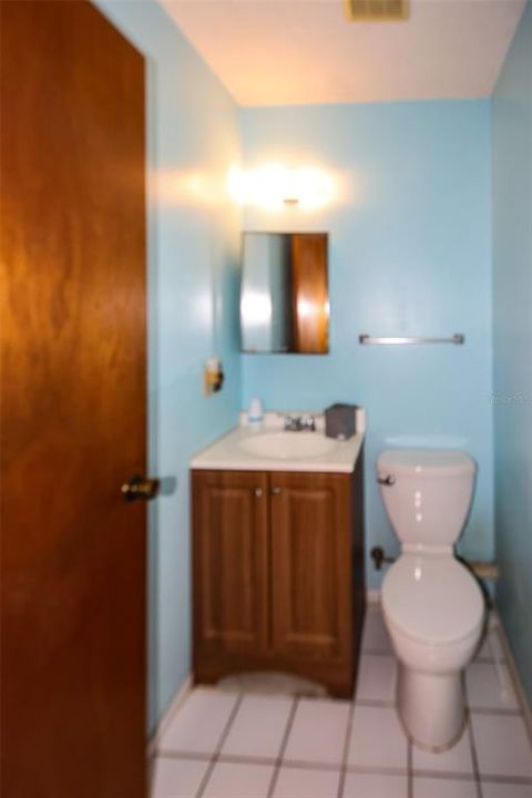 Active With Contract: $129,900 (2 beds, 1 baths, 768 Square Feet)