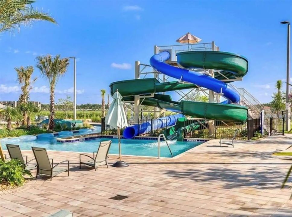 合同活跃: $2,995 (5 贝兹, 4 浴室, 2168 平方英尺)