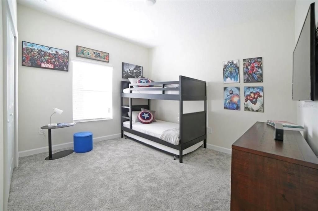 合同活跃: $2,995 (5 贝兹, 4 浴室, 2168 平方英尺)