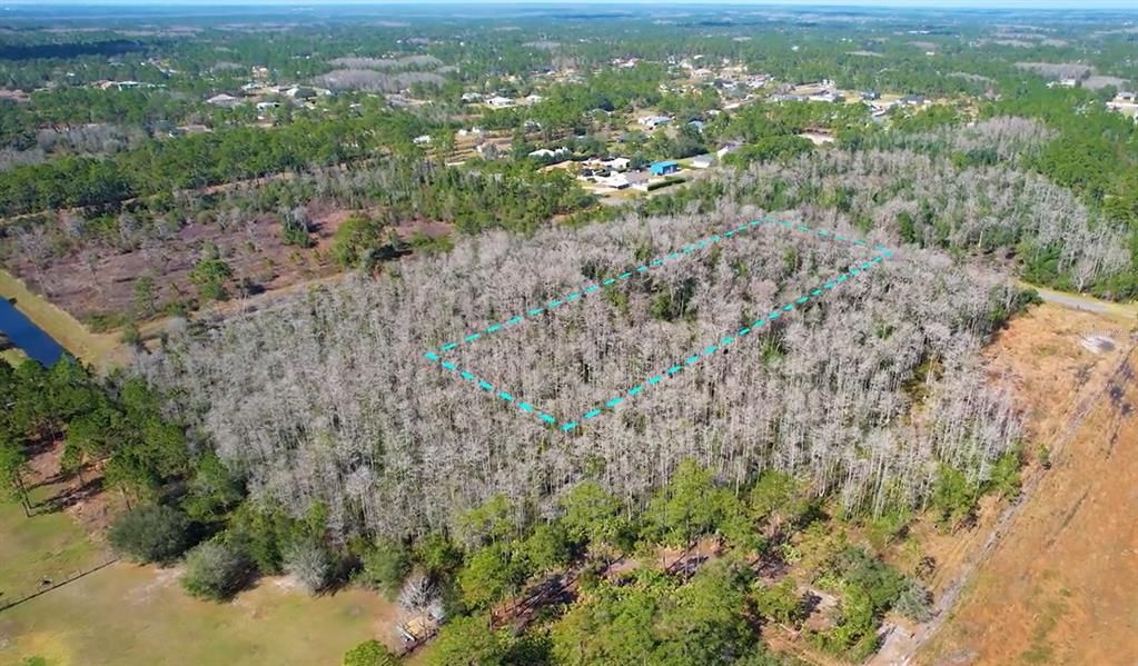 На продажу: $289,900 (2.17 acres)