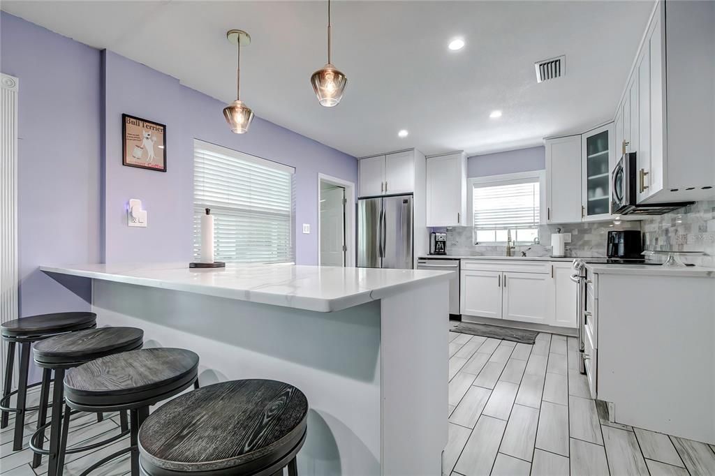 Kitchen with Breakfast Bar