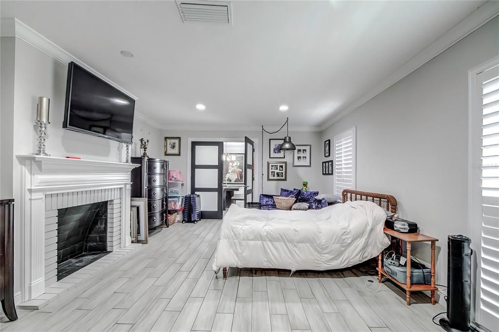 Active With Contract: $699,000 (4 beds, 2 baths, 2333 Square Feet)