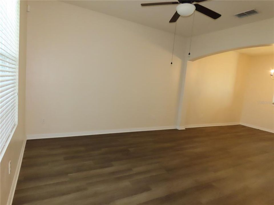 For Rent: $2,300 (3 beds, 2 baths, 1629 Square Feet)