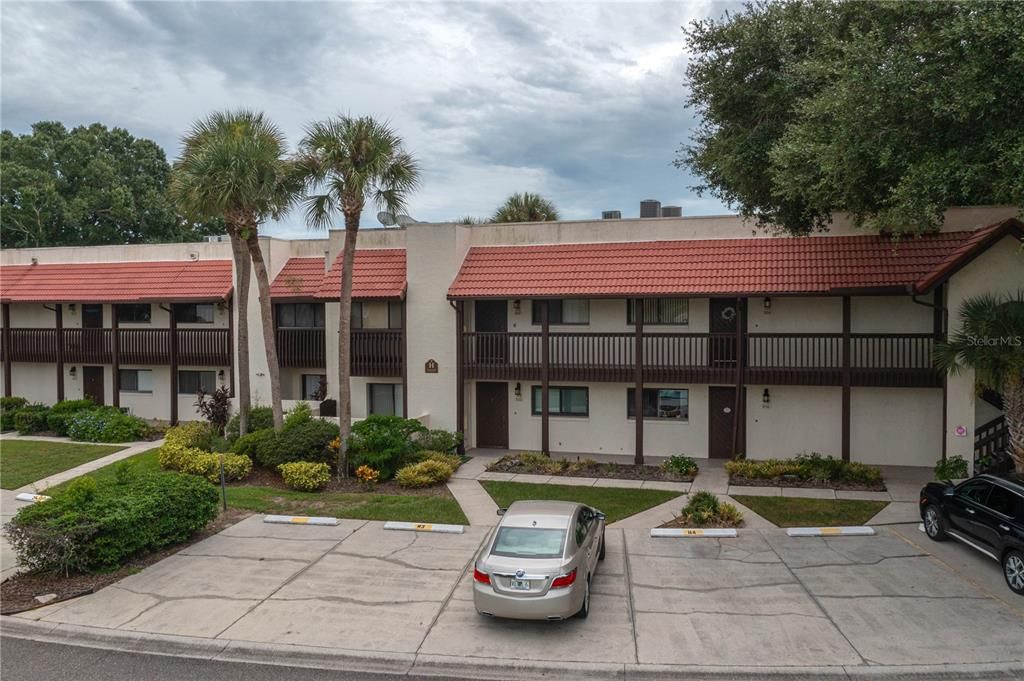 For Sale: $174,000 (2 beds, 2 baths, 1088 Square Feet)