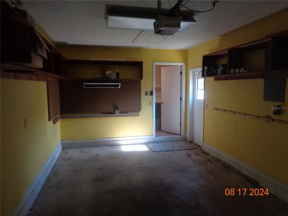 For Rent: $2,195 (2 beds, 2 baths, 1176 Square Feet)