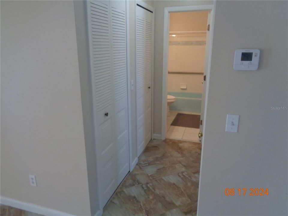 For Rent: $2,195 (2 beds, 2 baths, 1176 Square Feet)