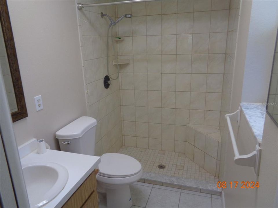 For Rent: $2,195 (2 beds, 2 baths, 1176 Square Feet)