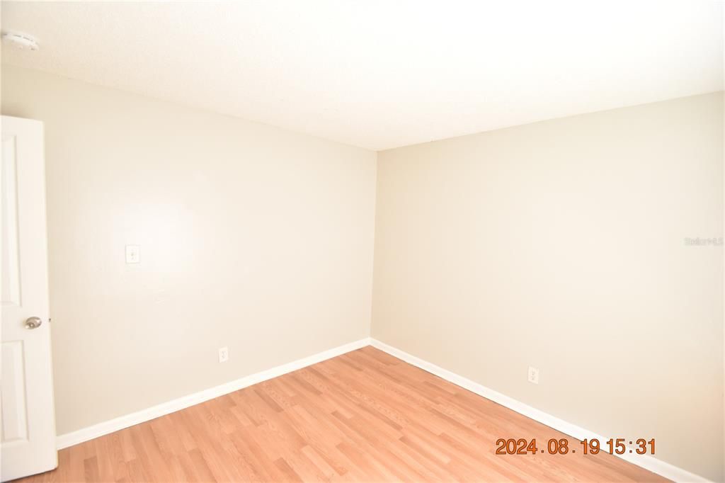 For Rent: $1,195 (2 beds, 1 baths, 705 Square Feet)