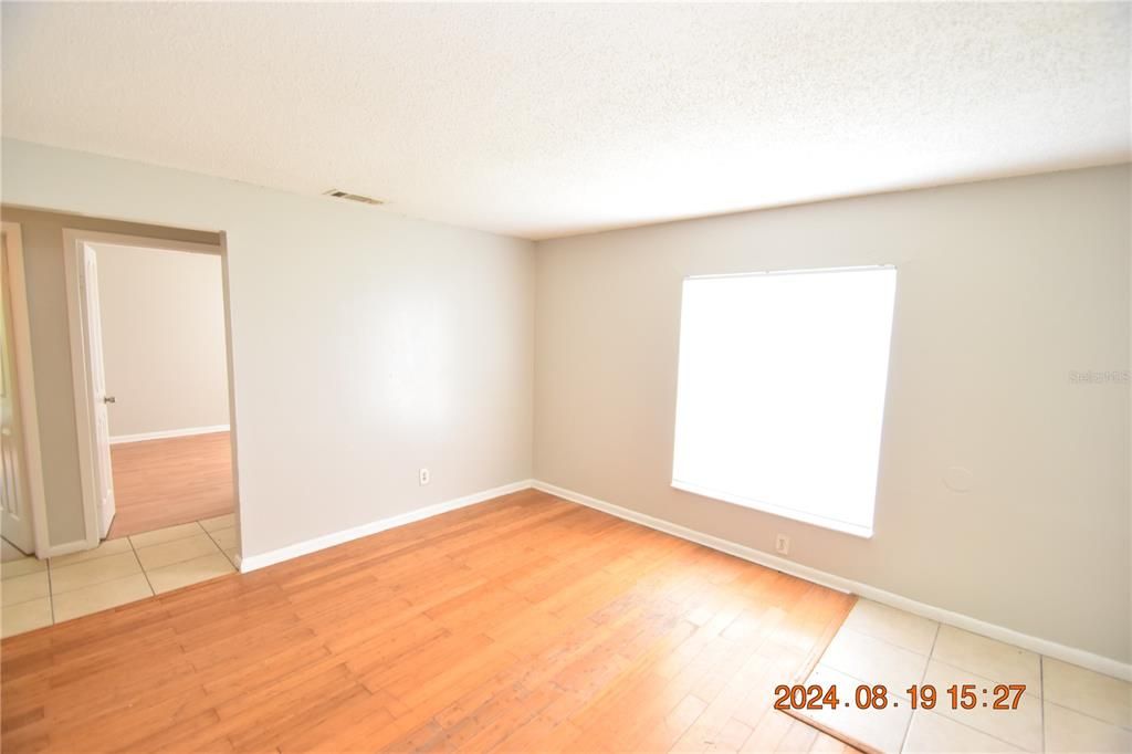 For Rent: $1,195 (2 beds, 1 baths, 705 Square Feet)