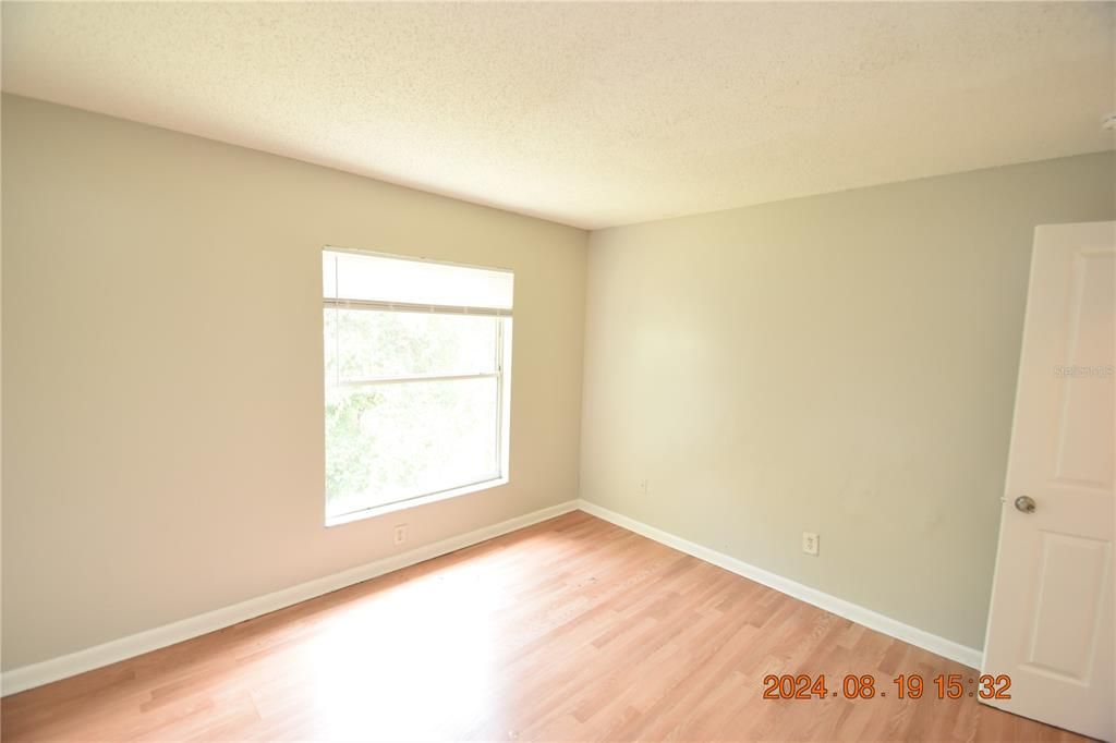 For Rent: $1,195 (2 beds, 1 baths, 705 Square Feet)