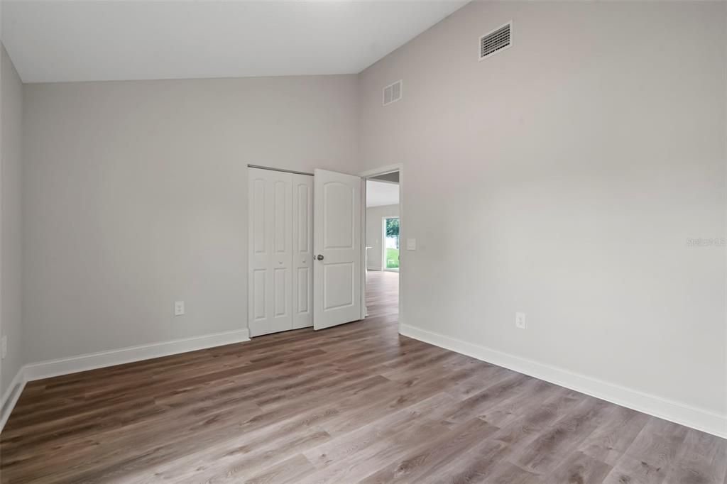 For Sale: $349,900 (3 beds, 2 baths, 1620 Square Feet)