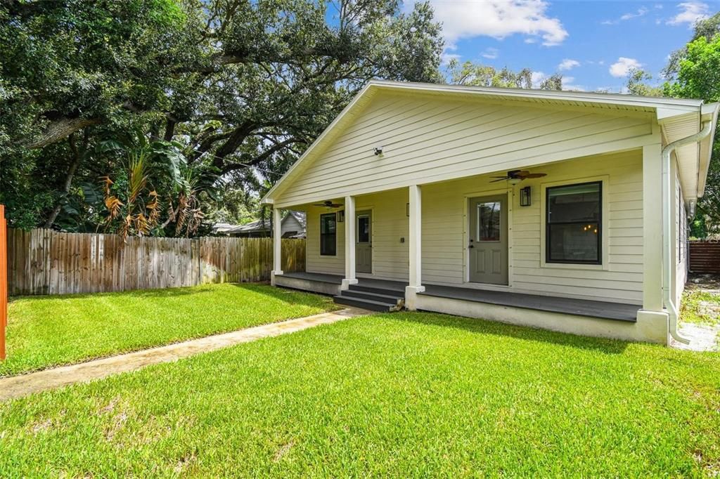 Active With Contract: $4,000 (3 beds, 2 baths, 1695 Square Feet)