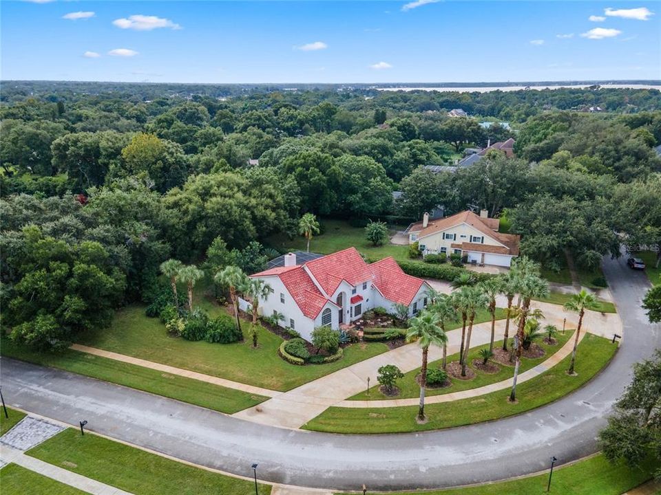 Active With Contract: $900,000 (5 beds, 4 baths, 3027 Square Feet)