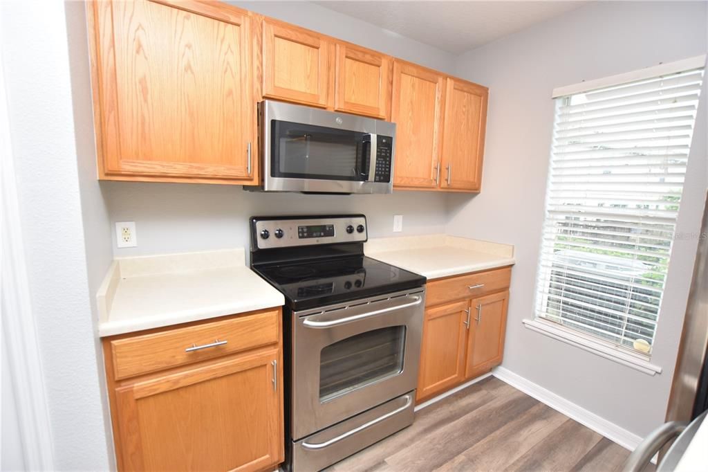 For Rent: $1,760 (3 beds, 2 baths, 1771 Square Feet)