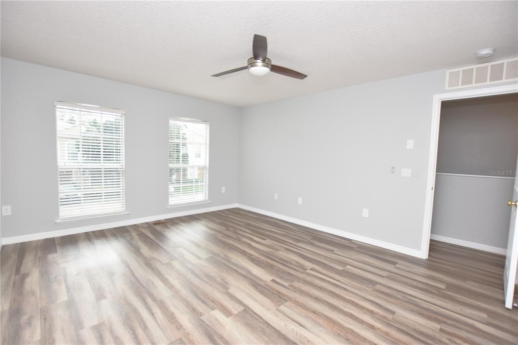 For Rent: $1,760 (3 beds, 2 baths, 1771 Square Feet)