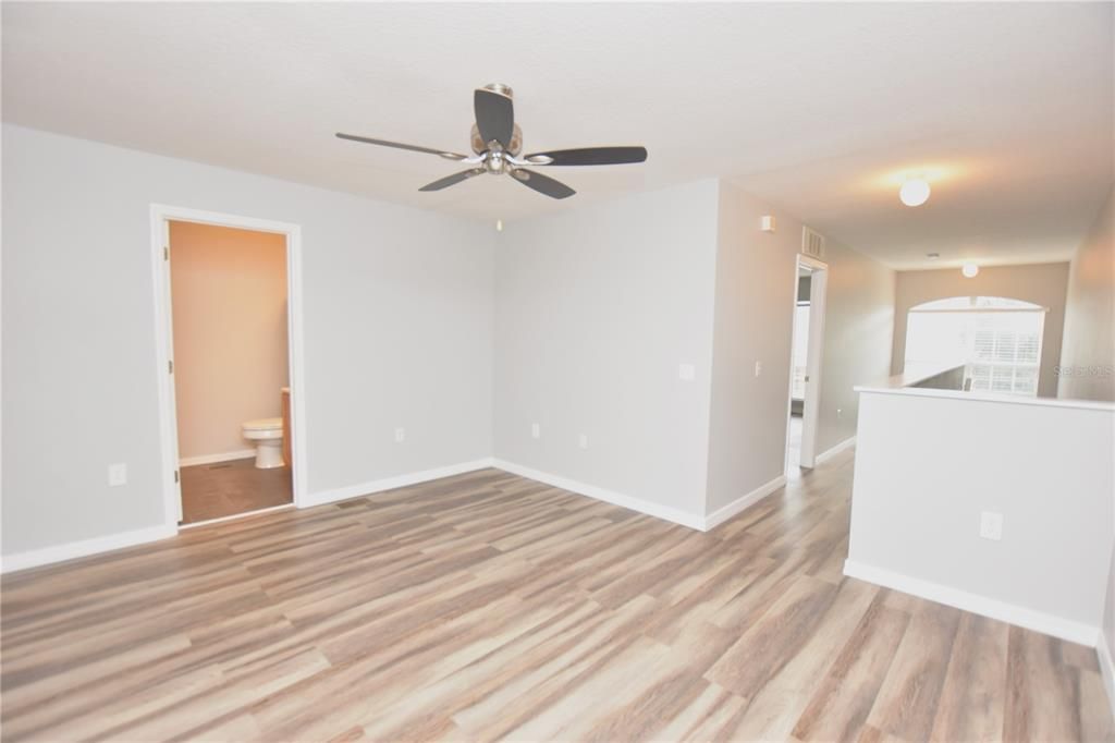 For Rent: $1,760 (3 beds, 2 baths, 1771 Square Feet)