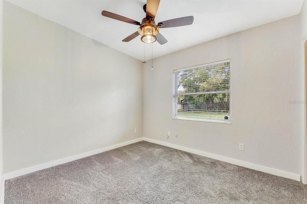 Active With Contract: $2,400 (3 beds, 2 baths, 1260 Square Feet)