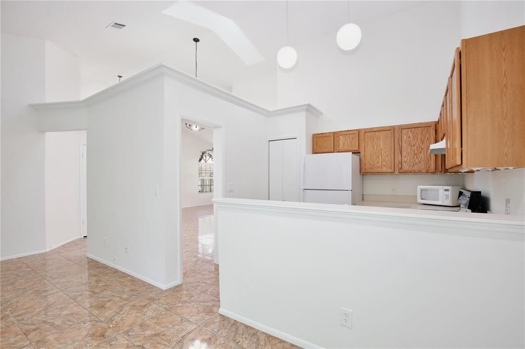 Active With Contract: $355,000 (3 beds, 2 baths, 1534 Square Feet)