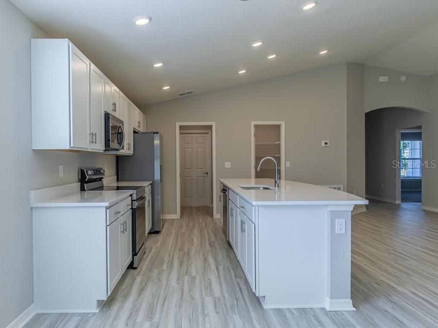 Active With Contract: $362,505 (4 beds, 2 baths, 1715 Square Feet)