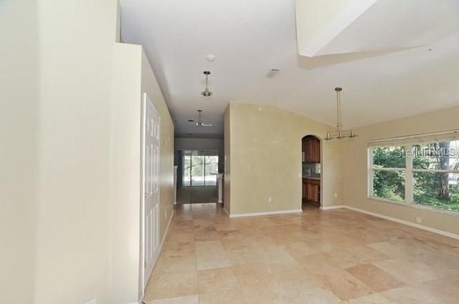 Active With Contract: $2,195 (3 beds, 2 baths, 1766 Square Feet)