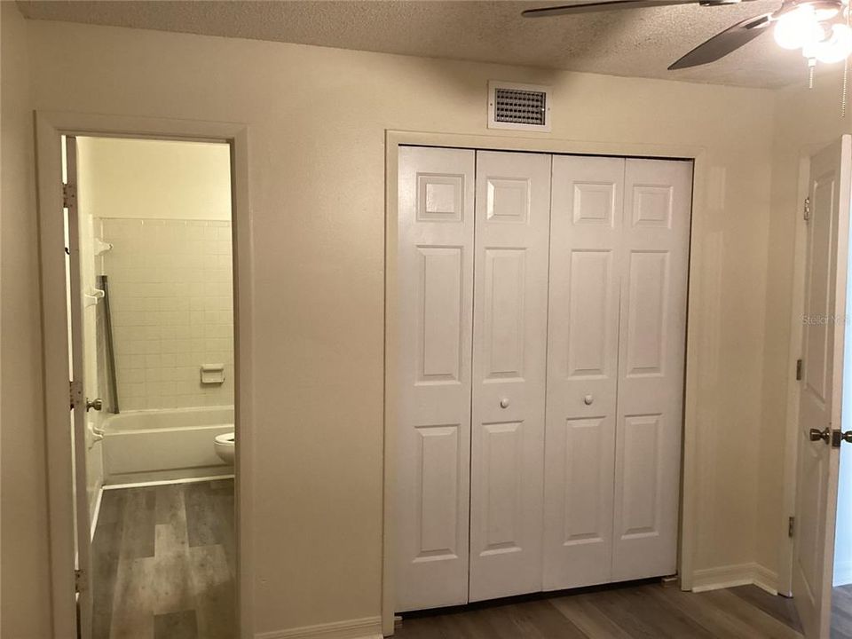 For Rent: $1,300 (1 beds, 1 baths, 529 Square Feet)