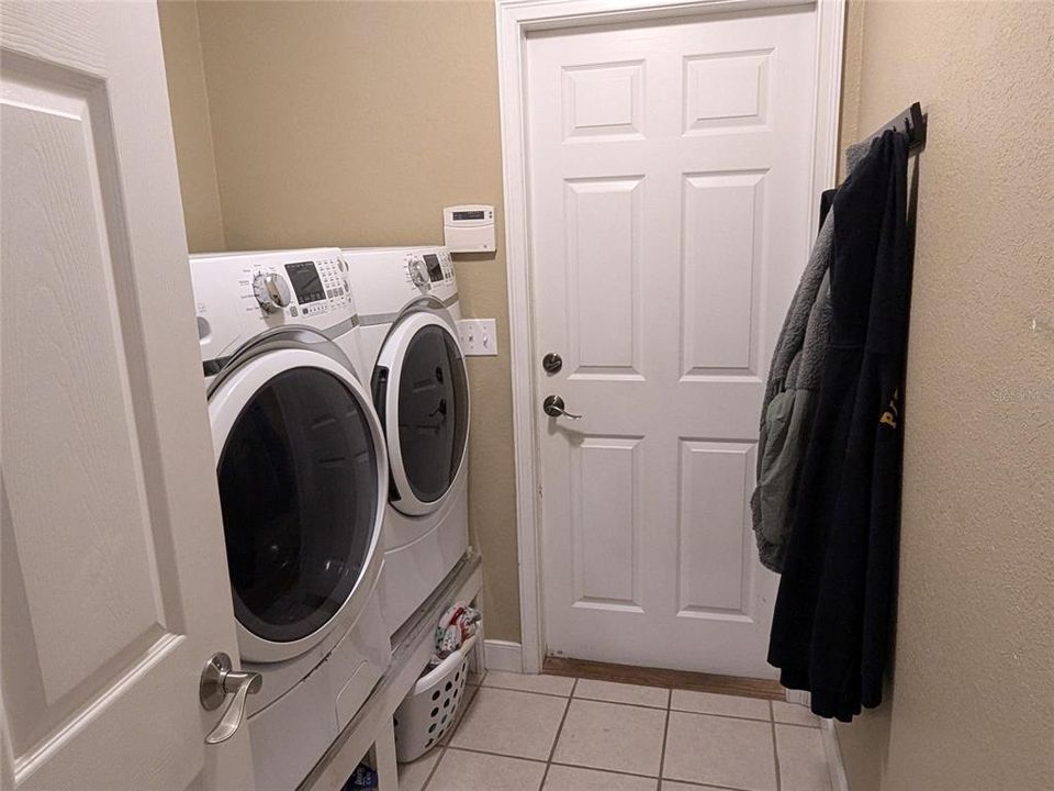 Laundry , door to garage