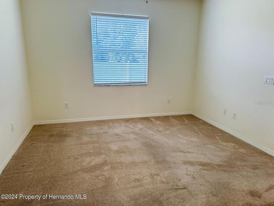 For Rent: $2,100 (3 beds, 2 baths, 1728 Square Feet)