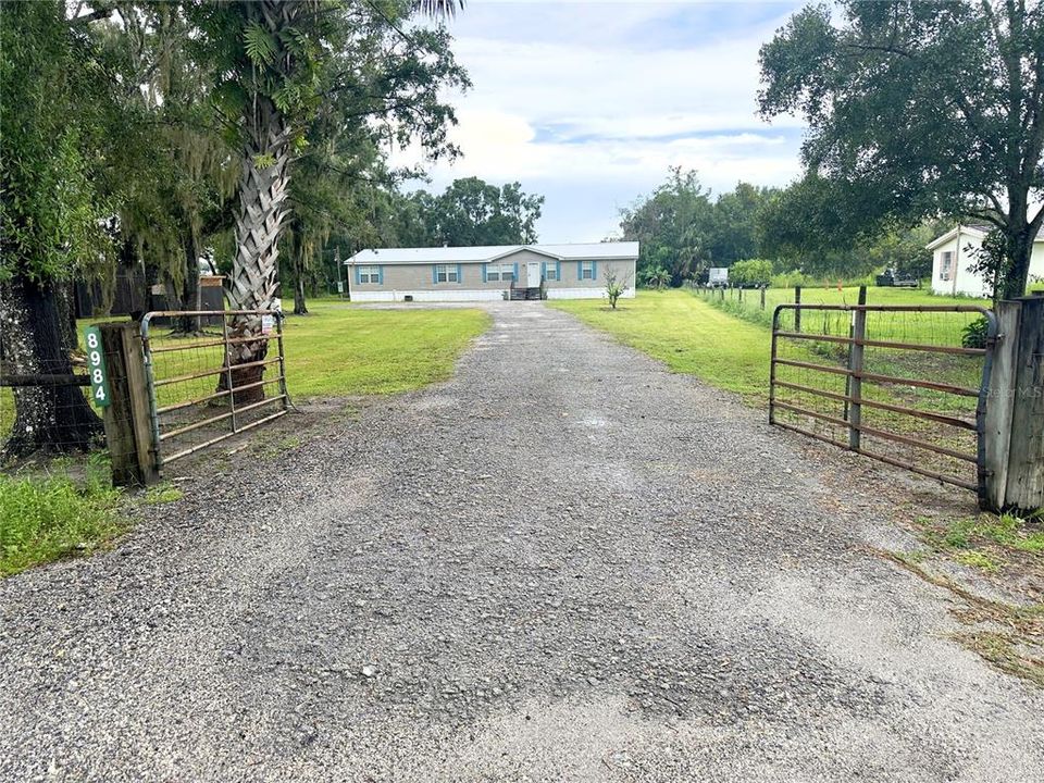 Recently Sold: $334,000 (4 beds, 2 baths, 2280 Square Feet)