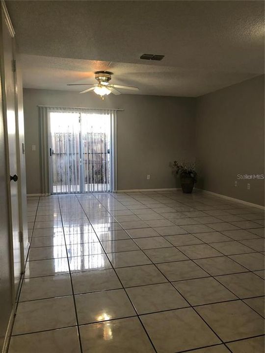 For Sale: $235,000 (2 beds, 2 baths, 1188 Square Feet)