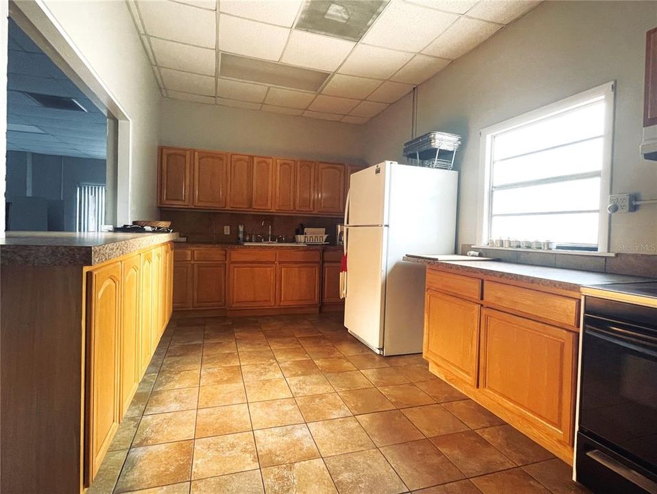 For Sale: $65,000 (2 beds, 2 baths, 990 Square Feet)