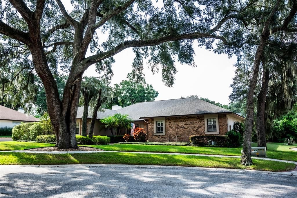 For Sale: $765,000 (4 beds, 2 baths, 2842 Square Feet)