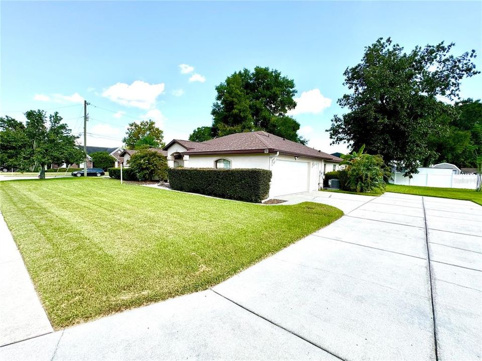 For Sale: $429,770 (3 beds, 2 baths, 2420 Square Feet)