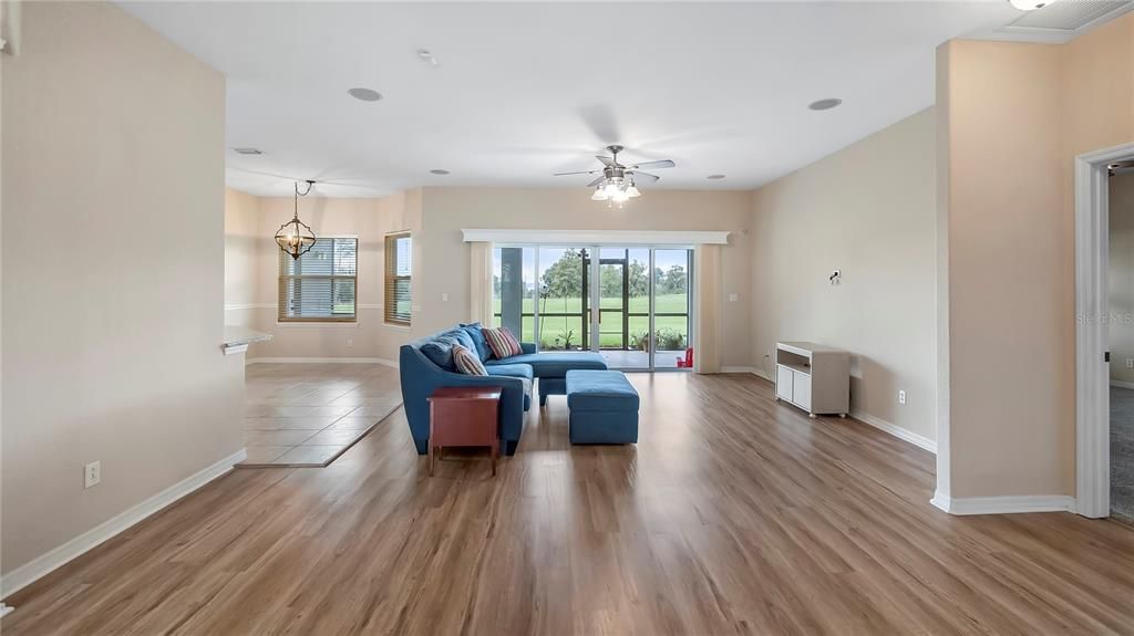 Active With Contract: $439,900 (3 beds, 2 baths, 2078 Square Feet)